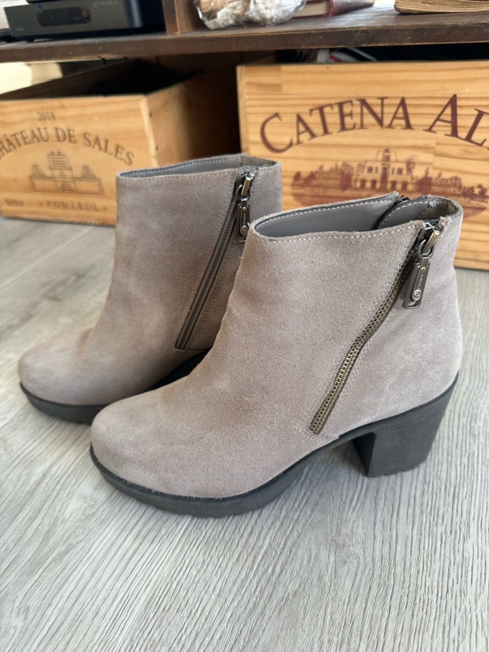 Blondo Skye B6820 Waterproof Suede Ankle Bootie | Size 7.5M